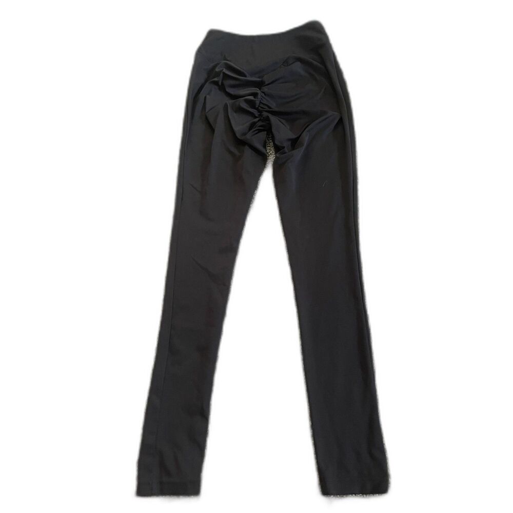 Gymshark black ruched scrunch bum leggings M